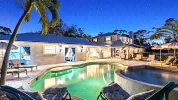 House | 7 bedrooms, Internet