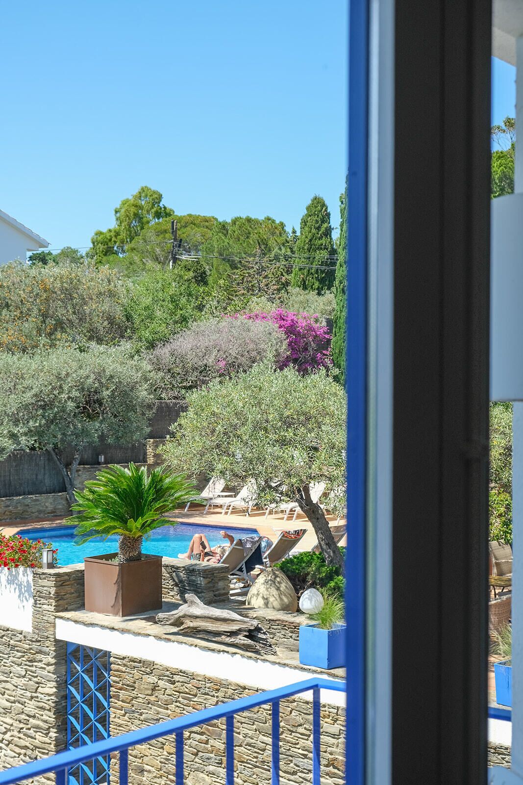 خزنة داخل الغرفة وواي فاي مجانًا