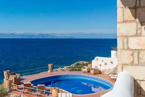 Tersanas Villas