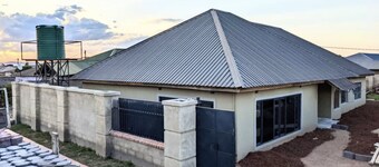 This 4 bed 3 full bath a big living room, nice kitchen located in Chililabombwe 