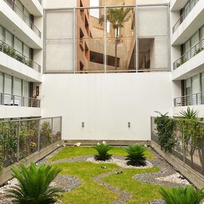 Apartment | 1 bedroom, iron/ironing board, Internet - w Art Deco 1BR With Pool View in Barranco (Lima)