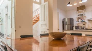 2 bedrooms, Internet