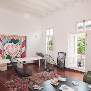 2 bedrooms, Internet - w Bohemian Villa in Heart of Barranco (Lima)
