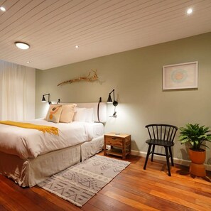 Apartment | 2 bedrooms, Internet - w Modern 2BR in Casco Viejo (Panama City)