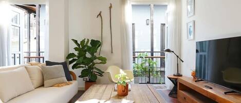 Apartment | 2 bedrooms, Internet