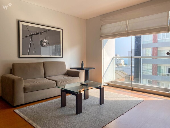 2 bedrooms, iron/ironing board, Internet - w Charming 2BR in Miraflores (Lima)