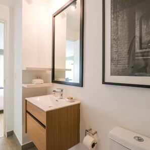 Apartment | 1 bedroom, Internet - w Modern Loft w AC in Barranco (Lima)