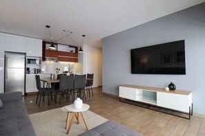 Apartment | 2 bedrooms, Internet - w Modern 2BR in Miraflores (Lima)