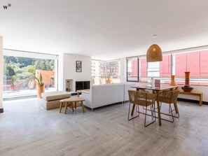 1 bedroom, Internet - w Panoramic 1BR Penthouse in Cabrera (Bogotá)