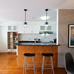 Apartamento | 2 dormitorios, tabla de planchar con plancha, Internet