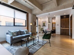 Apartment | 1 bedroom, Internet - w Classy 1BR in Parque 93 (Bogotá)