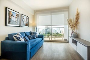 Interior - w Cozy 1BR in Barranco (Lima)