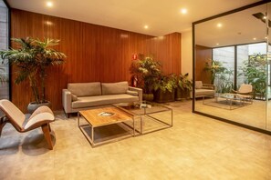 2 bedrooms, Internet - w Lively 2BR in the Heart of Miraflores (Lima)