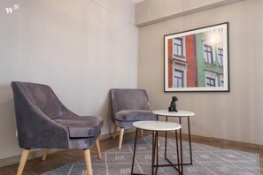 公寓 | 2 間臥室、網路服務