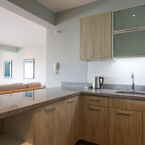 Departamento | 2 habitaciones, tabla de planchar con plancha y internet