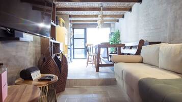 2 bedrooms, Internet