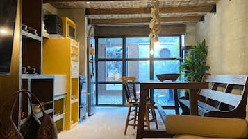 2 bedrooms, Internet