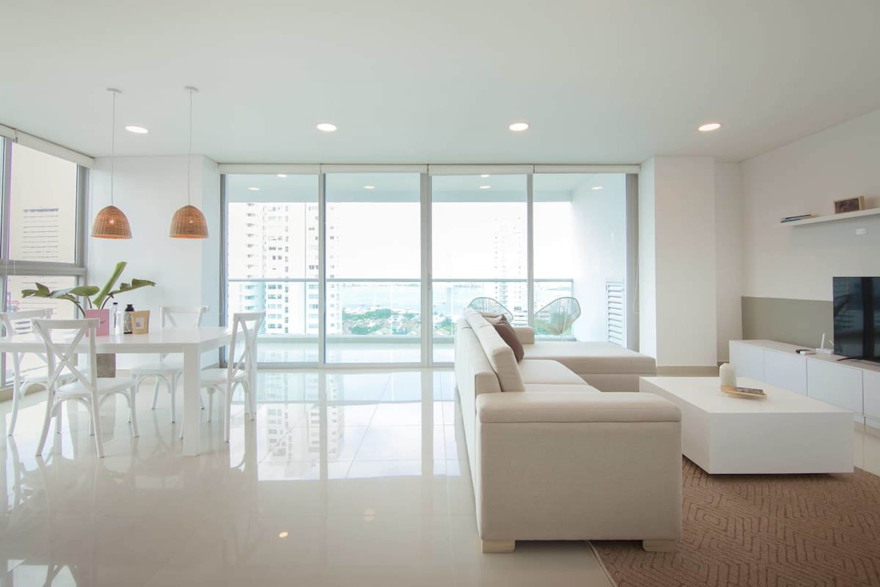 2 عدّة غرف نوم وخدمة الإنترنت