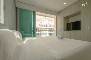 3 bedrooms, Internet - w Stunning 3BR w AC in Cartagena (Cartagena)
