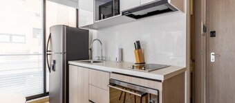 w Comfortable Loft in Santa Ana