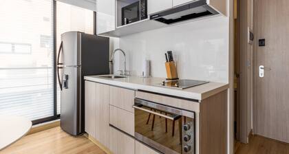 w Comfortable Loft in Santa Ana