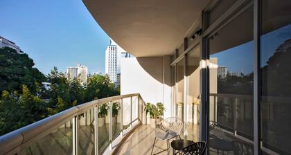 Modern 2BR In La Cresta