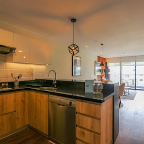 1 bedroom, Internet - w Fascinating 1BR With Balcony in Miraflores (Lima)