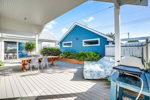Outdoor dining - 6 Beach Rd Goolwa South (Goolwa South)