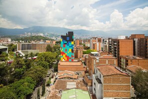 1 bedroom, Internet - w Modern Loft in Laureles (Medellín)