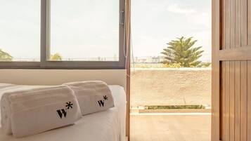 House | 4 bedrooms, iron/ironing board, Internet