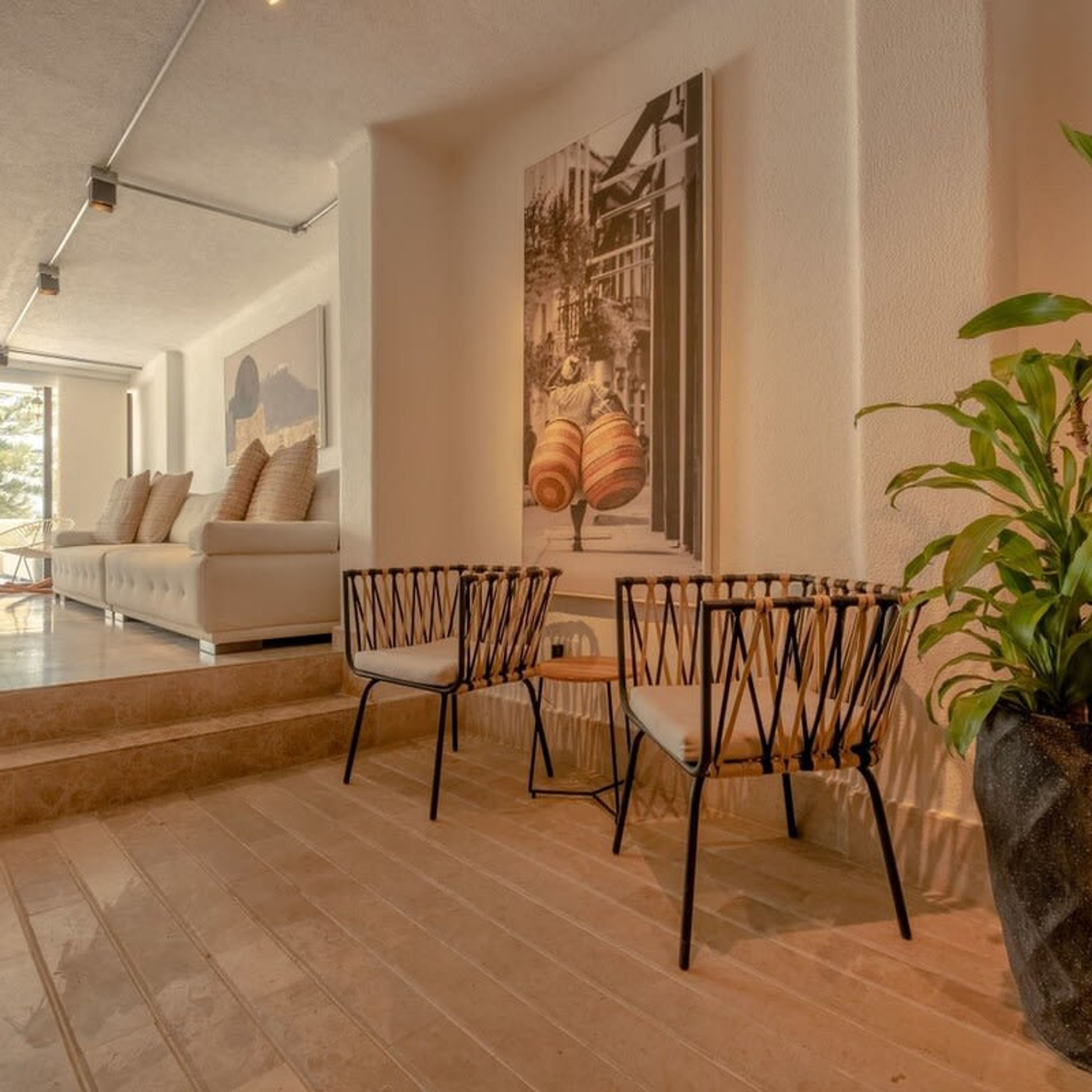 House | 4 bedrooms, iron/ironing board, Internet