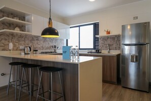 Apartment | 2 bedrooms, Internet - w Spectacular 2BR in Miraflores (Lima)