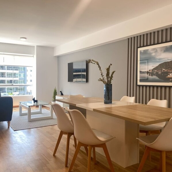 아파트 | 2 개의 침실, 다리미/다리미판, 인터넷