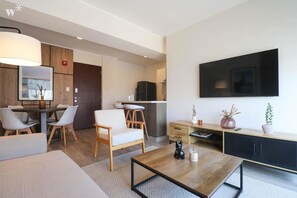 Apartment | 2 bedrooms, Internet - w Comfortable 2BR With Balcony in Miraflores (Lima)