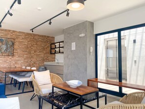 อพาร์ทเมนท์ | 2 ห้องนอน, อินเทอร์เน็ตความเร็วสูง