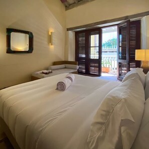 House | 4 bedrooms, Internet - w Amazing 4BR Colonial Villa w AC in Cartagena (Cartagena)