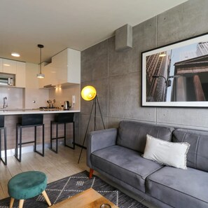 Apartment | 1 bedroom, Internet - w Cheerful 1BR in Barranco (Lima)