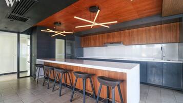 1 habitación y acceso a internet