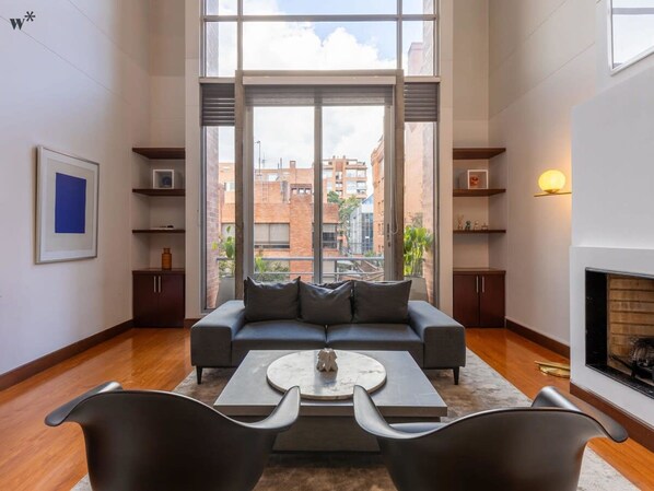 Apartment | 1 bedroom, Internet - W Splendid 1BR Duplex in Parque 93 (Bogotá)