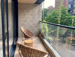 Apartment | 3 bedrooms, Internet - w Beautiful 3BR w Terrace n AC in Laureles (Medellín)