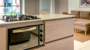 Apartemen, akses difabel | 3 kamar tidur dan internet