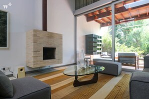 Apartment | 3 bedrooms, iron/ironing board, Internet - w Luxury 3BR House With Terrace in Miraflores (Lima)