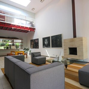 3 bedrooms, iron/ironing board, Internet - w Luxury 3BR House With Terrace in Miraflores (Lima)