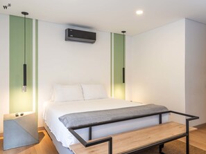 Apartment | 3 bedrooms, iron/ironing board - w Beautiful 3BR w/ AC in Laureles (Medellín)