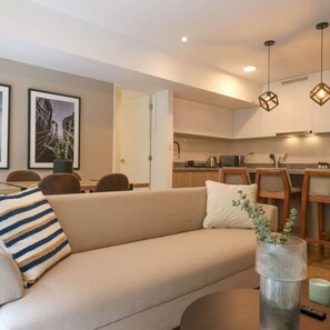 อพาร์ทเมนท์ | 2 ห้องนอน, เตารีด/โต๊ะรีดผ้า, อินเทอร์เน็ตความเร็วสูง