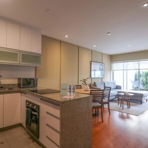 Apartment | 1 bedroom, Internet - w Spectacular 1BR w Sunny Terrace (Lima)