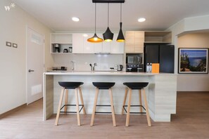 Apartment | 2 bedrooms, Internet - w Deluxe 2BR w Panoramic Terrace in Miraflores (Lima)