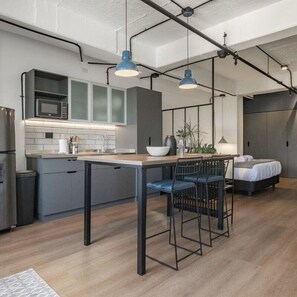 公寓 | 1 多间卧室、高速上网