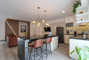 Leilighet | 2 soverom, skrivebord, strykejern/-brett og internett