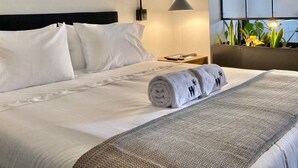 Ảnh chưa phân loại, 3 trong số 21 ảnh, nút